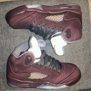 Jordan 5s size 4.5